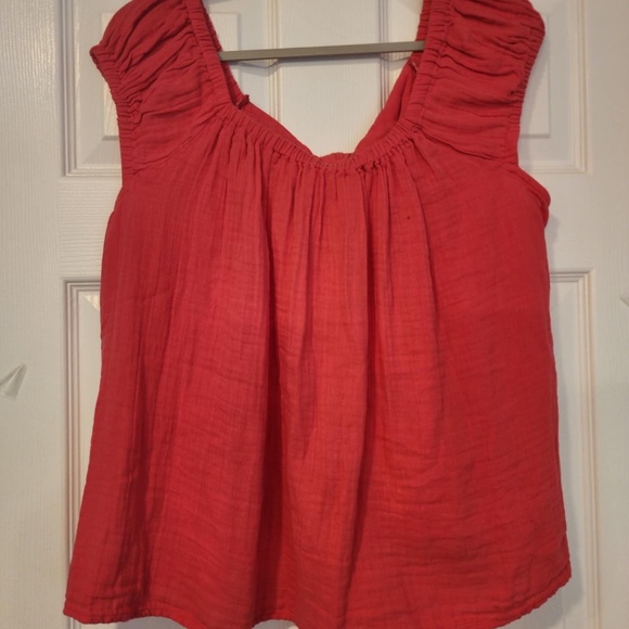 Top with bow tie back - Picture 1 of 3